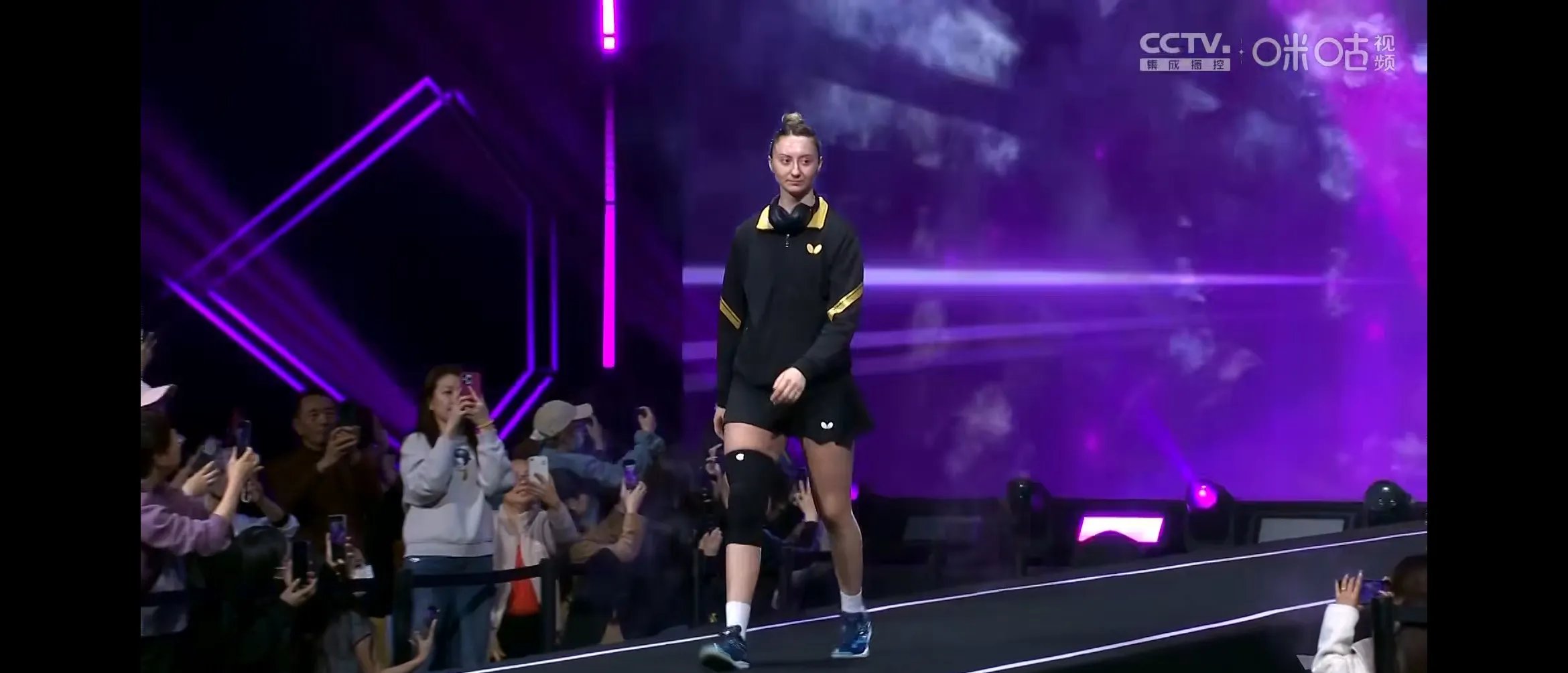 kaiyun体育登录入口 Doinb重返赛场，重返赛场首场状态出色，TES观众沸腾！热度持续攀升